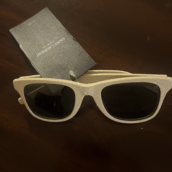 Saint Laurent Classic 51 Sunglasses Cream Ayers Grey. Brand new 100% authentic - Picture 1 of 3